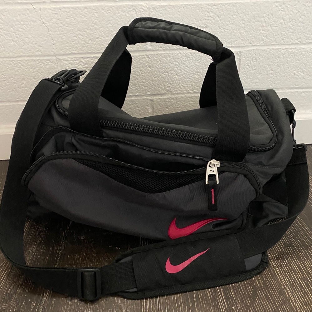 Nike duffel bag